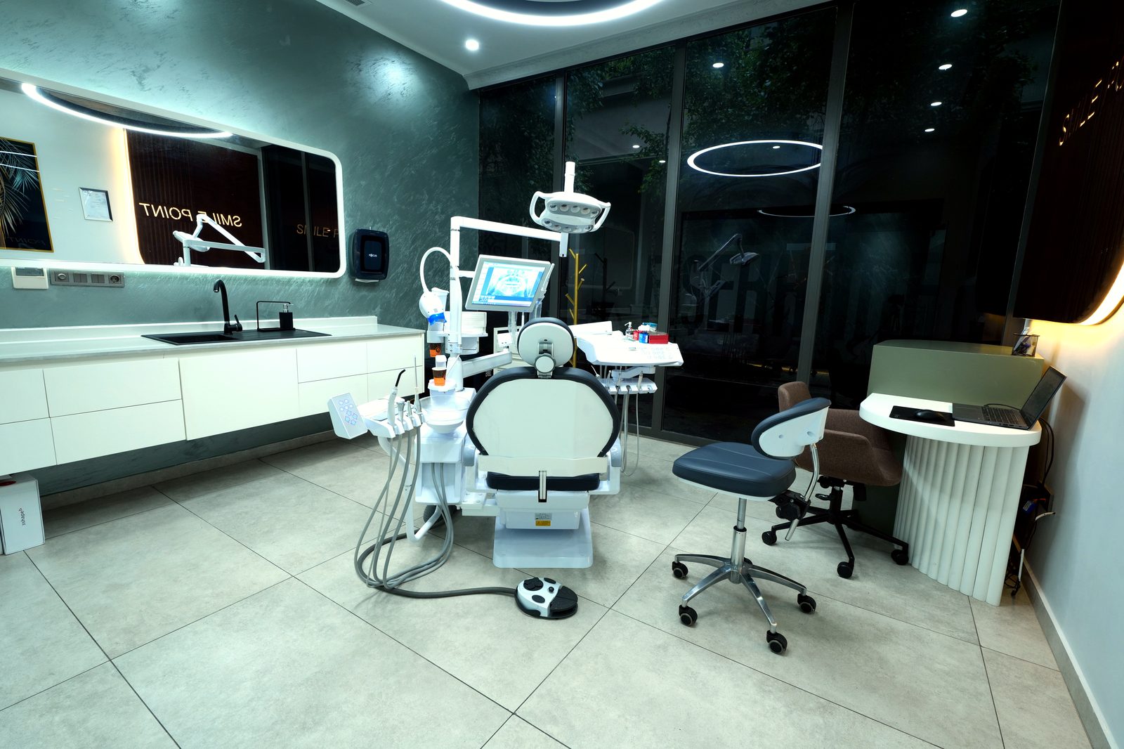 Hollywood Smile treatment room at Istanbul partner clinic